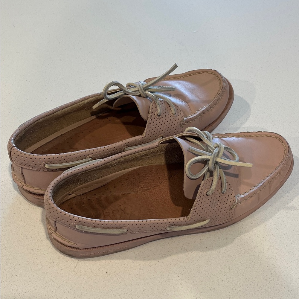 Pink Sperrys
